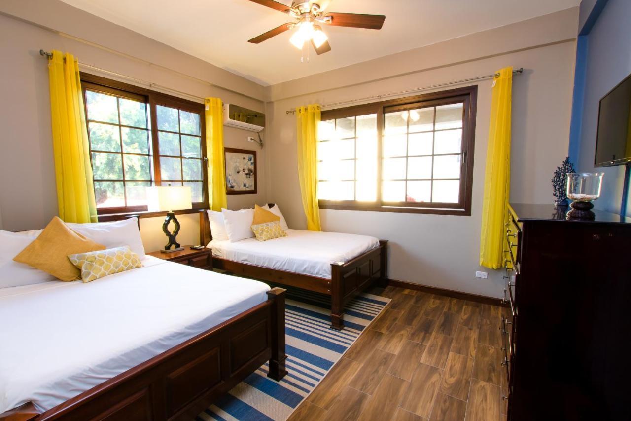 Khalkob'S Estate Apartment Placencia Bagian luar foto