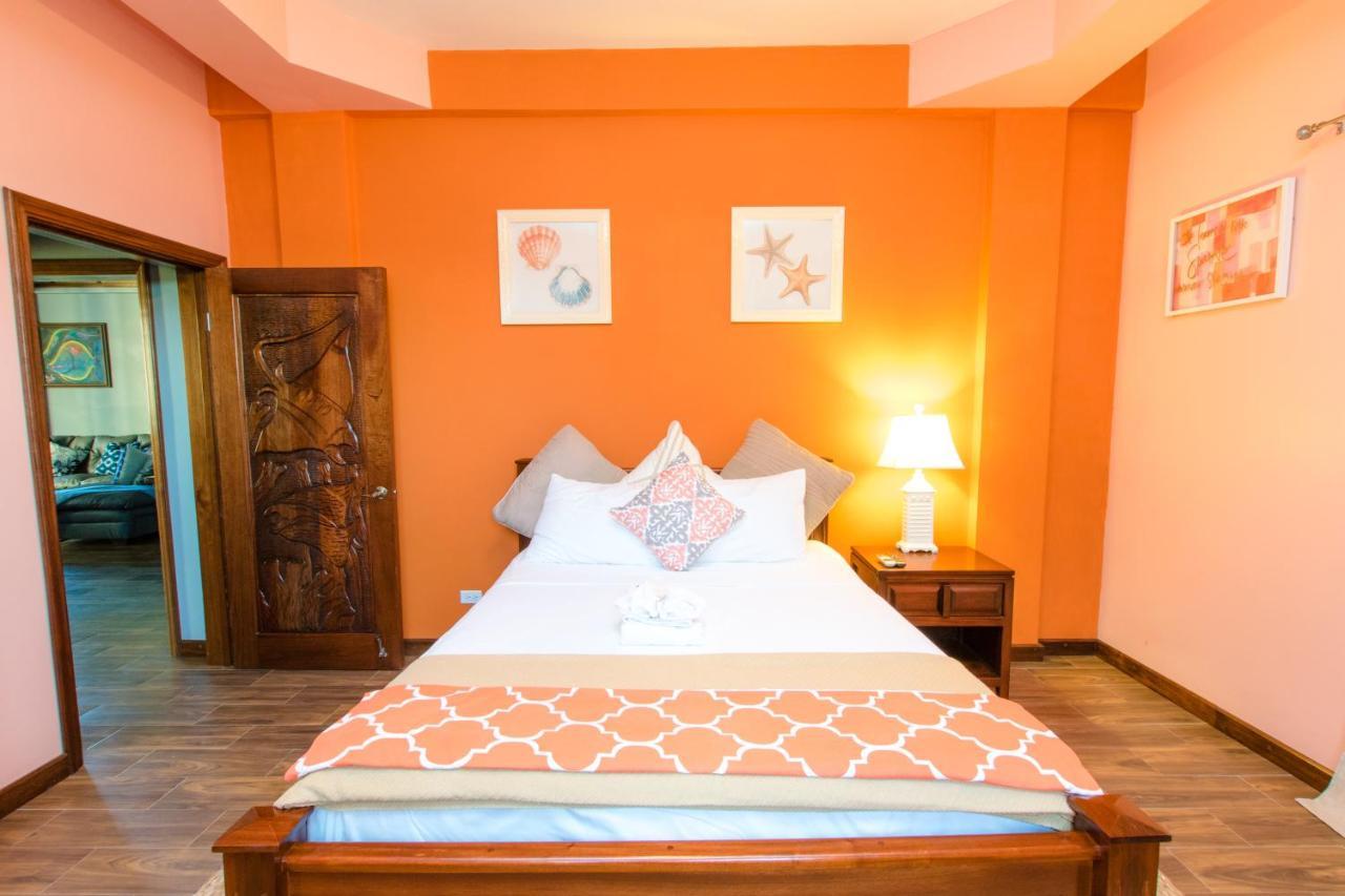 Khalkob'S Estate Apartment Placencia Bagian luar foto